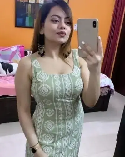Call Girl in Halol